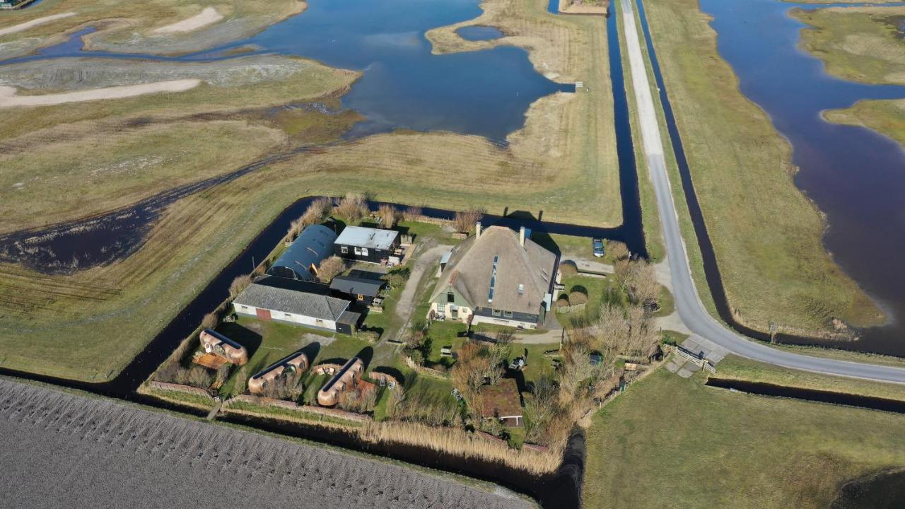 Tiny House De Boet, In Natuurgebied En Vlakbij Het Strand Hotel Callantsoog Exterior photo