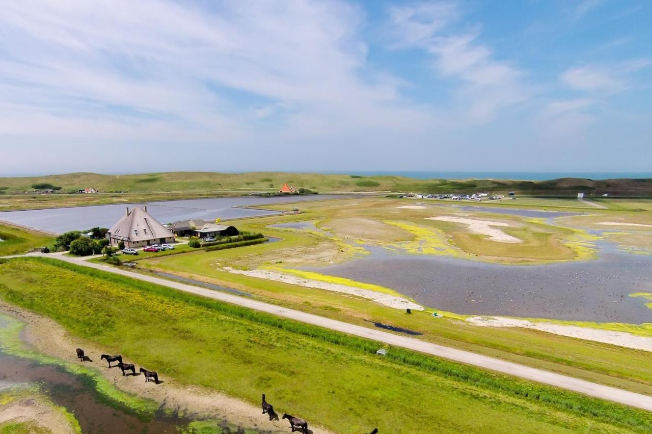 Tiny House De Boet, In Natuurgebied En Vlakbij Het Strand Hotel Callantsoog Exterior photo